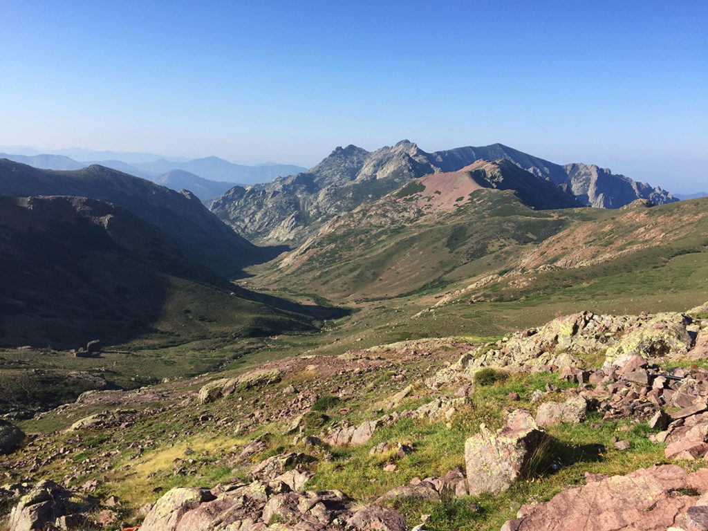 Paysage de randonnée en Corse