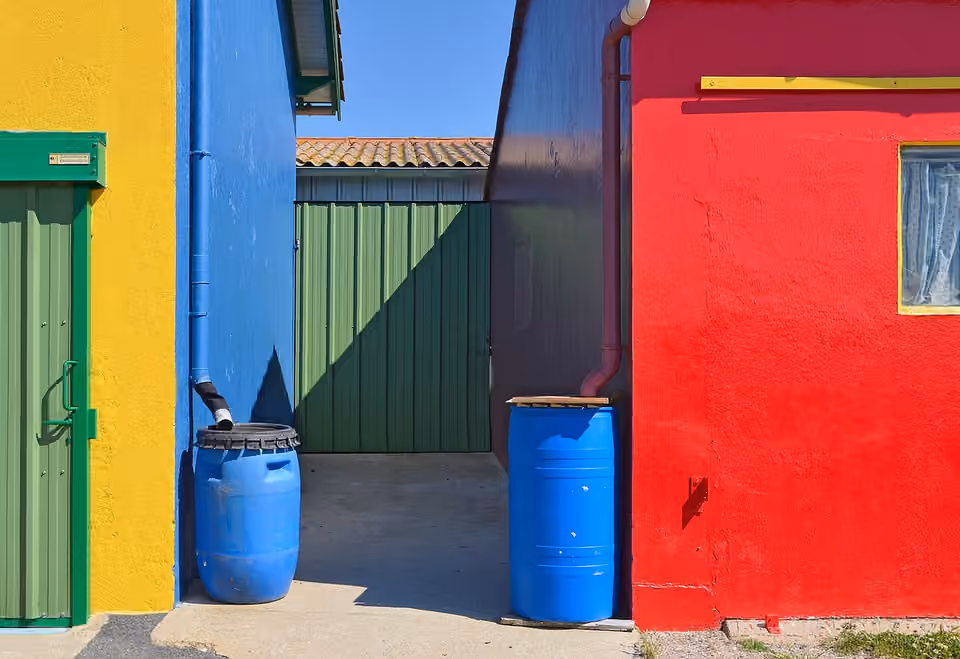 Réserves de récupération d’eau pluviale à Marennes en Charente-Maritime.