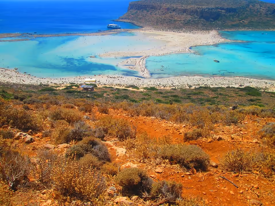 Lagune de Balos et cordon littoral en Crète.